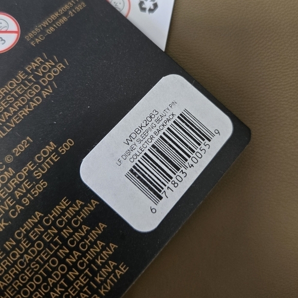 Loungefly Sleeping Beauty Pin Collector Backpack - Picture 13 of 14